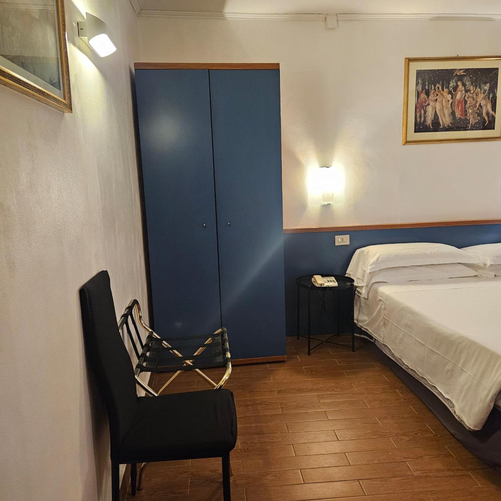 Hotel Julia Roma Exterior foto