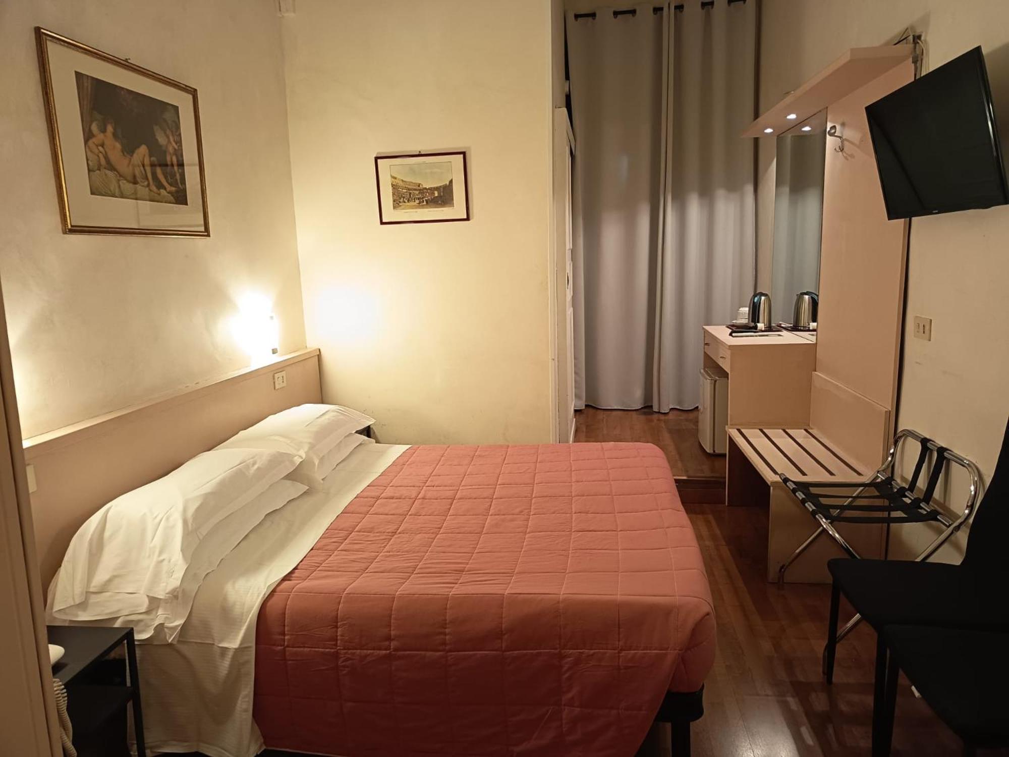 Hotel Julia Roma Exterior foto