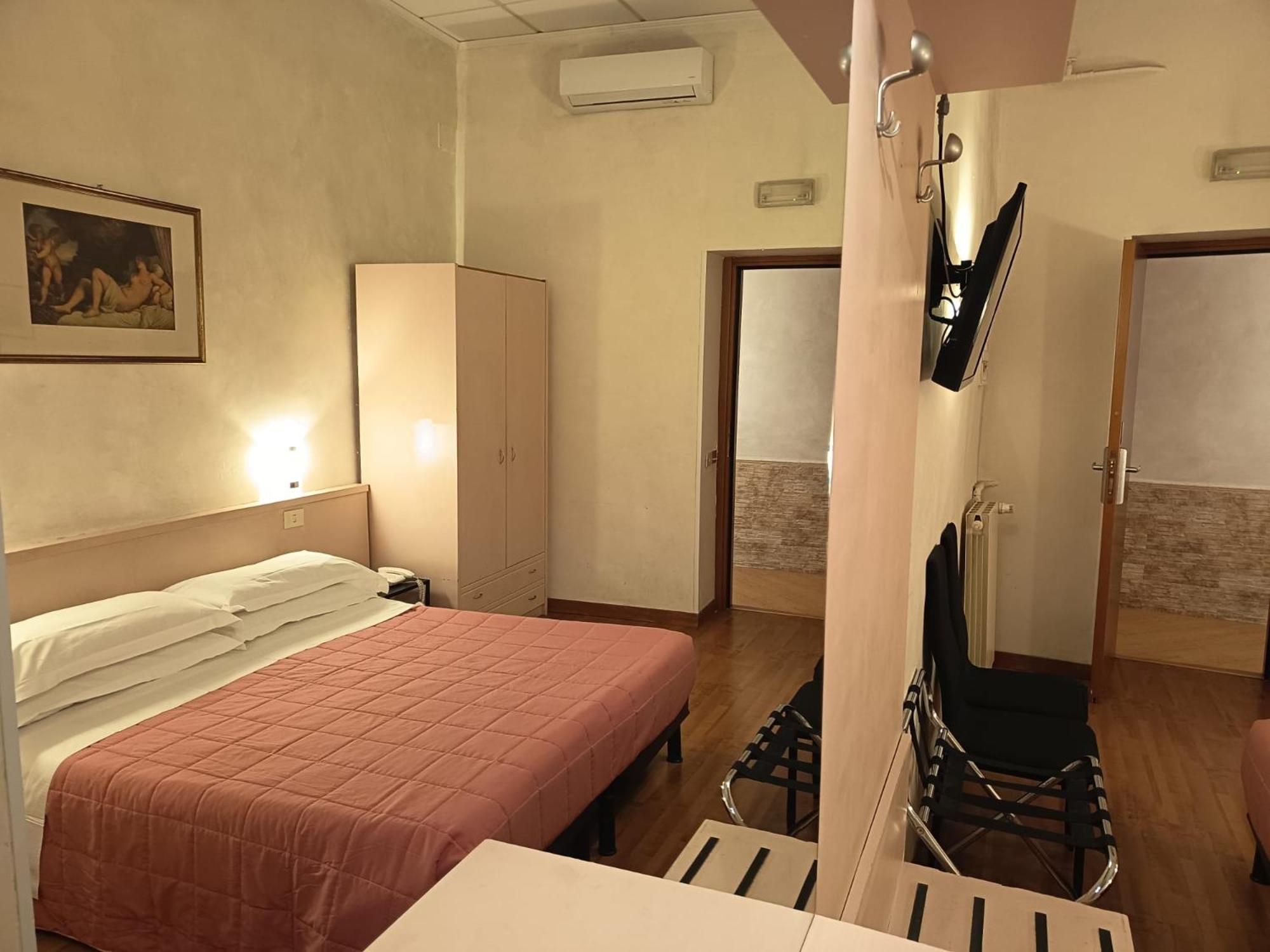 Hotel Julia Roma Exterior foto
